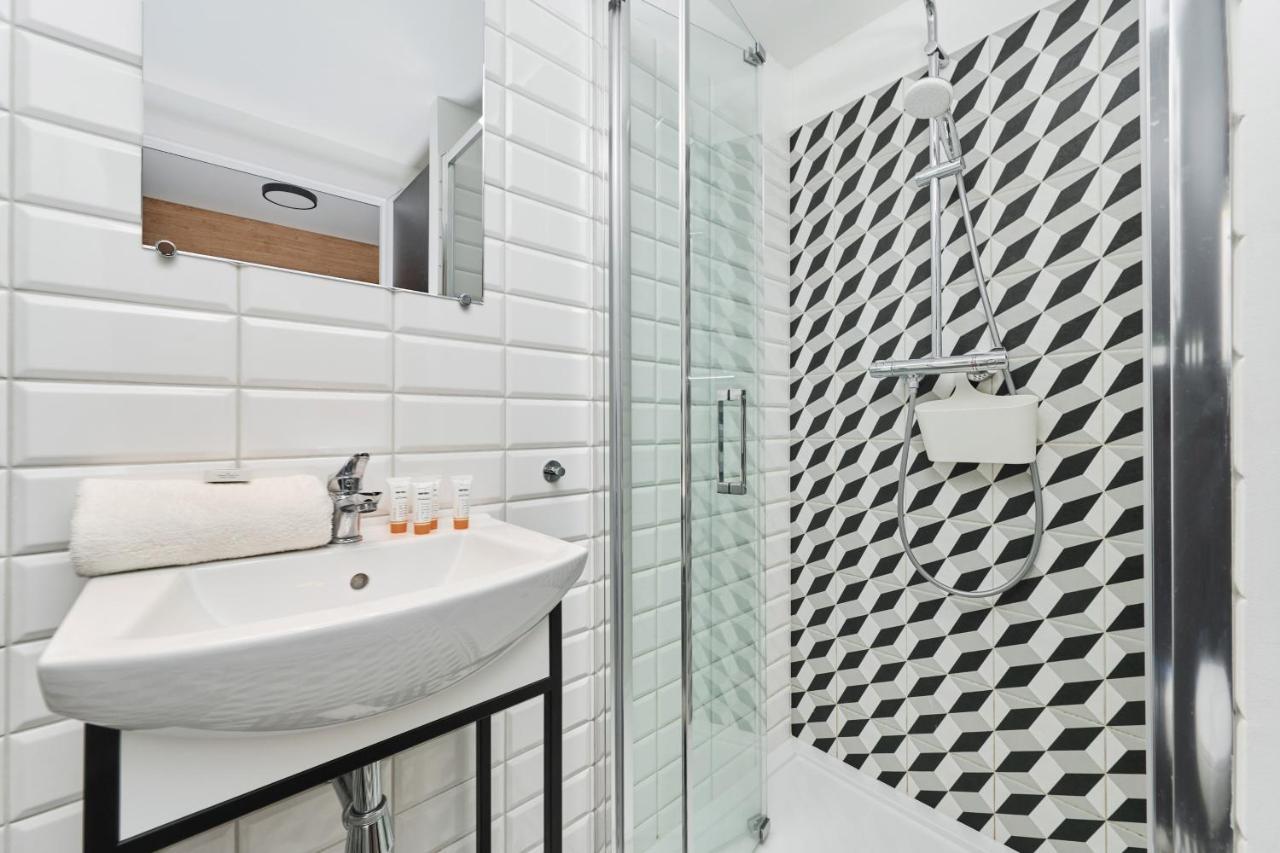 Mezzanine Studio Apartments Zarembowicza Wroclaw Airport By Renters Exterior photo
