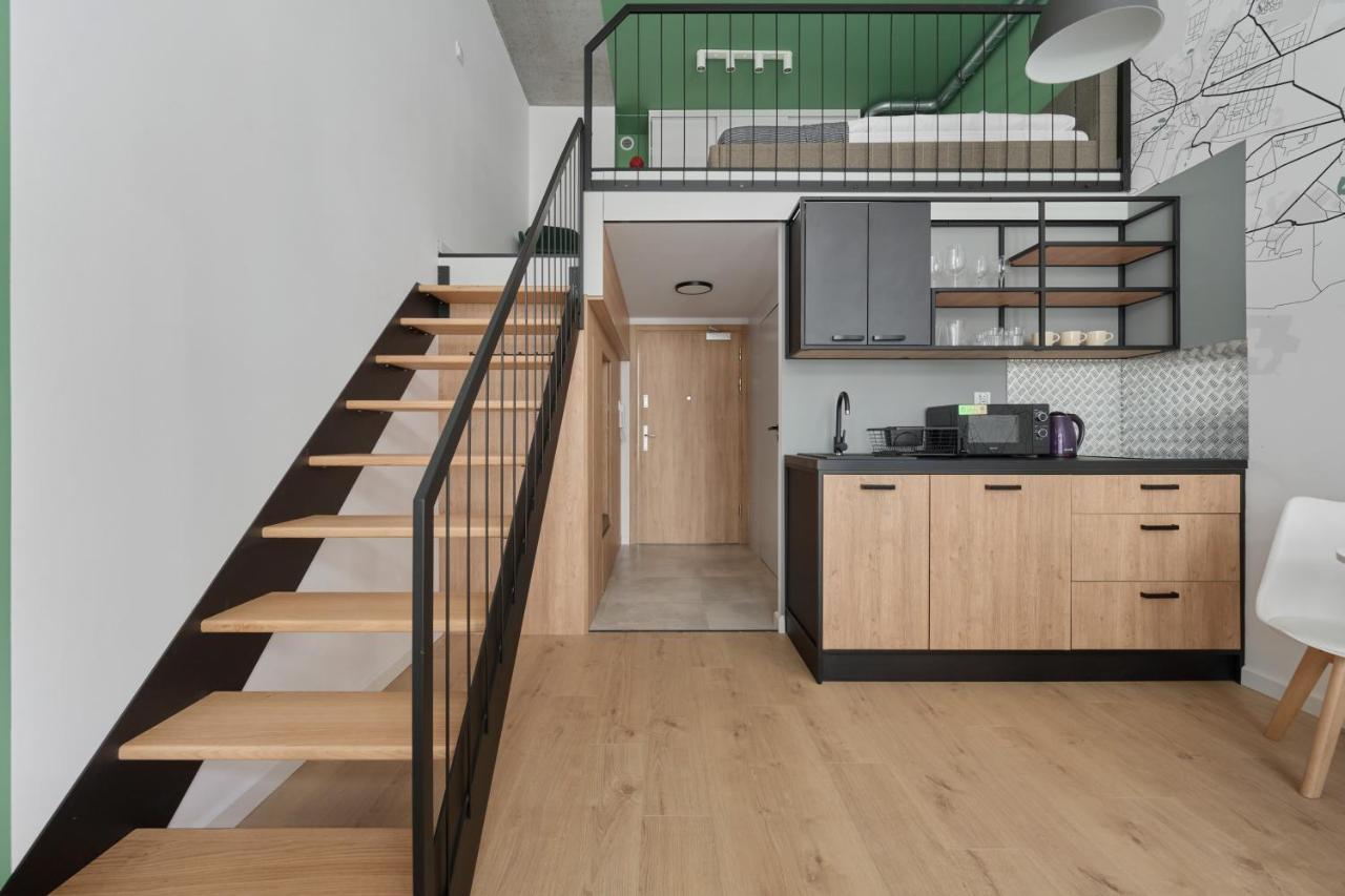 Mezzanine Studio Apartments Zarembowicza Wroclaw Airport By Renters Exterior photo